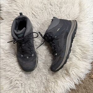 KEEN WOMEN'S MAGNET OCEAN WAVE TERRADORA II WATERPROOF HIKING BOOT Size 9